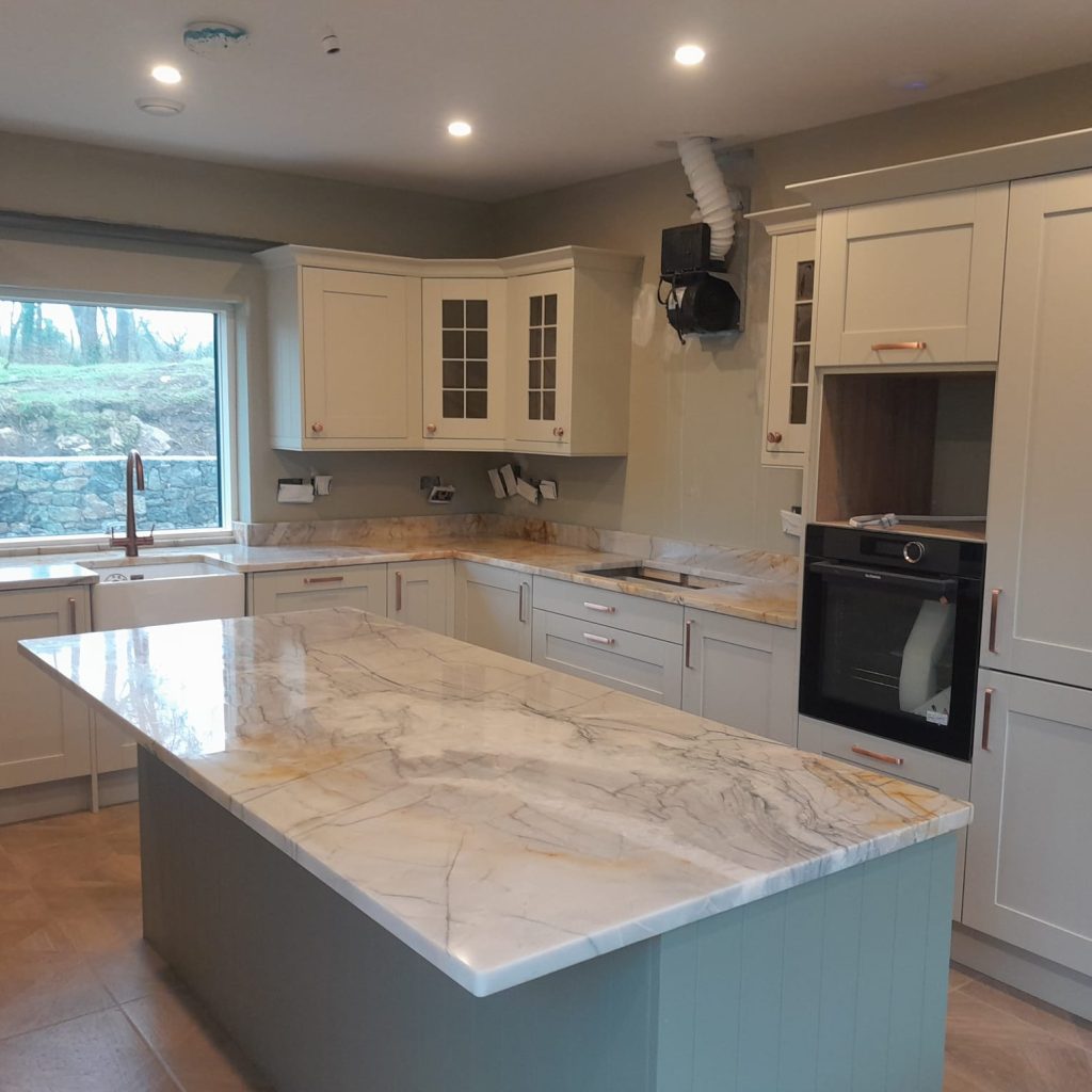 quartzite countertop Auro Borealis
